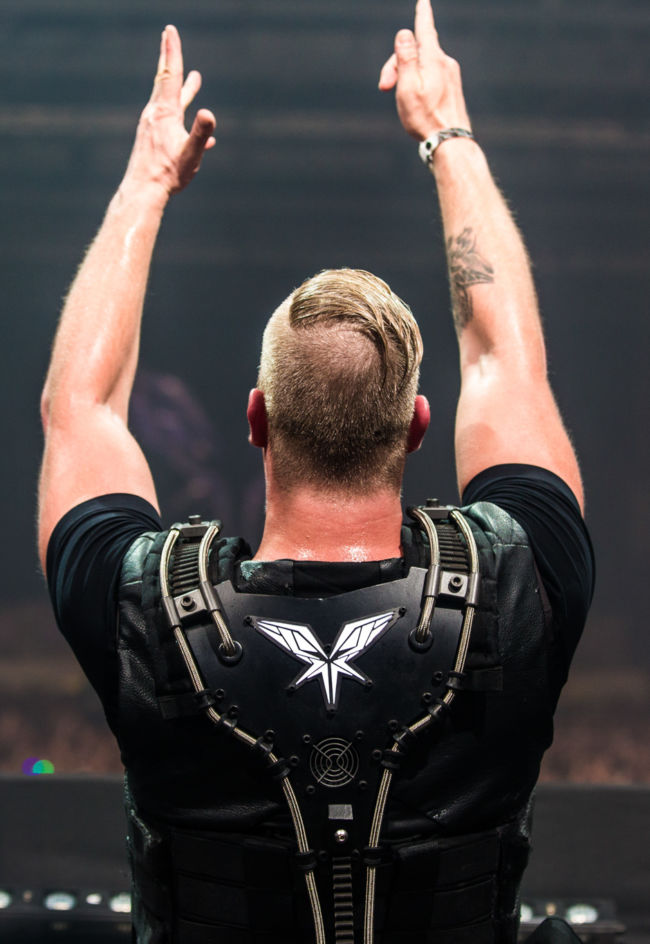 Command & Conquer opening show