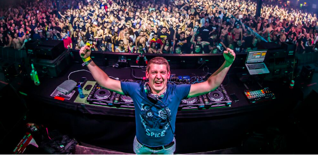 Snakepit 2017 | Warm-up mix by Spitnoise