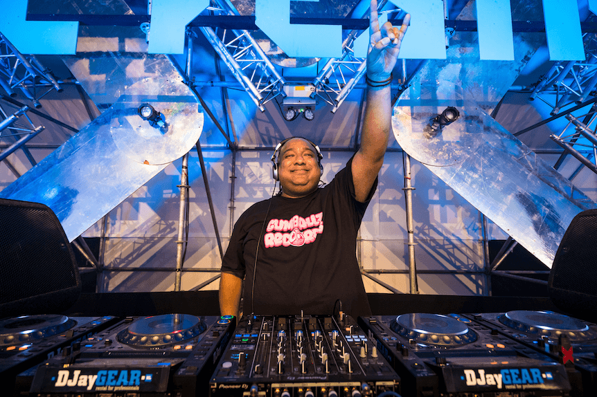 Free Festival warm-up mix by Bass-D