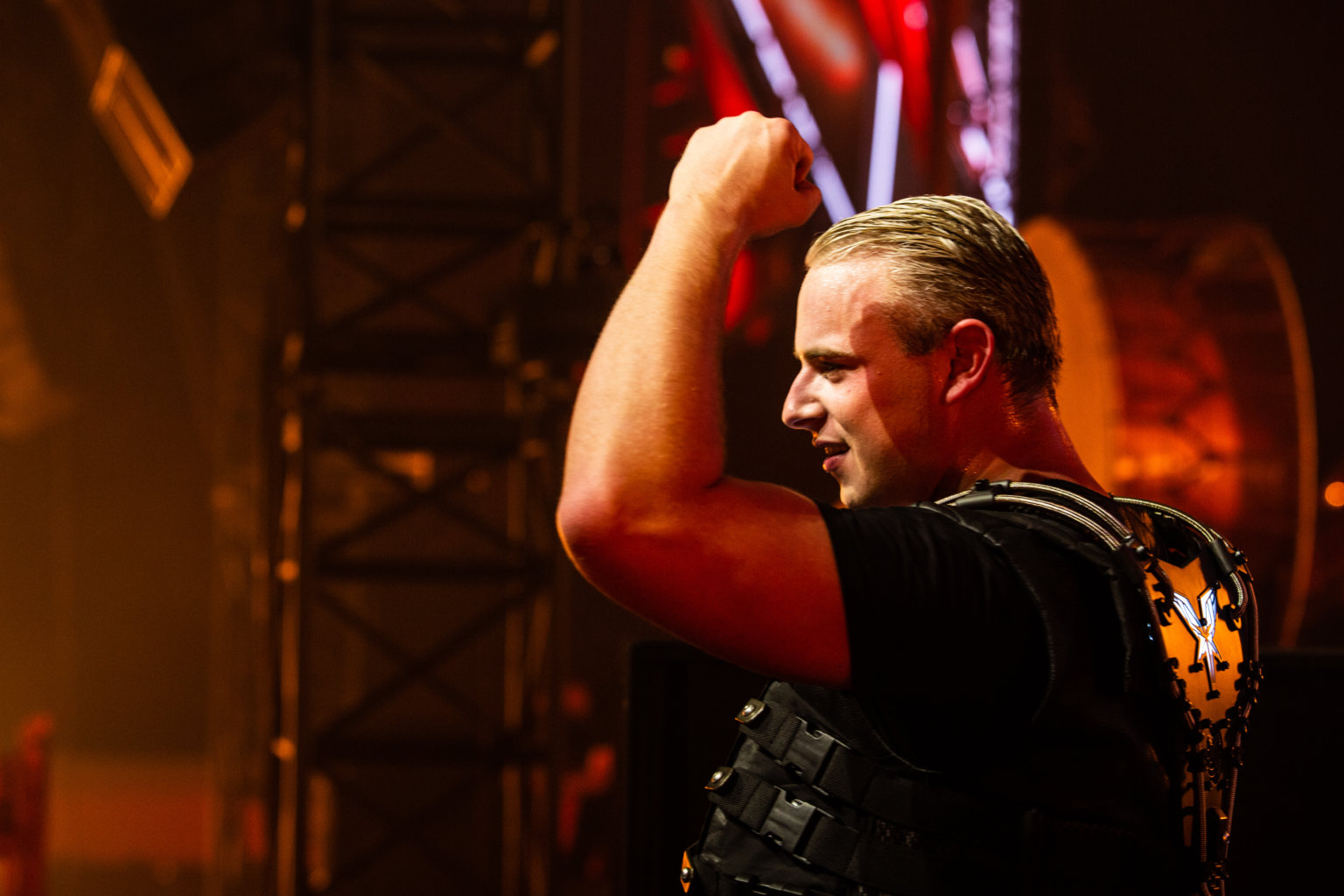 Dit is het officiële anthem van Radical Redemption – Brotherhood of Brutality.