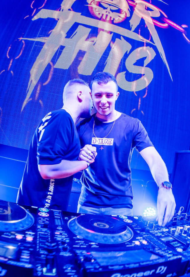 The line-up of Warface & D-Sturb present Live For This