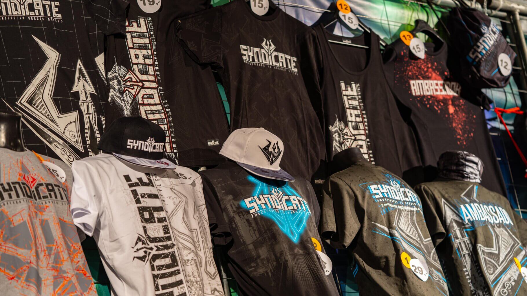 Free delivery and free wristband with all SYNDICATE merchandise orders