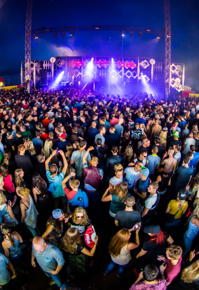 Officiële Free Festival 2016 anthem door Dyprax ft. MC Tha Watcher