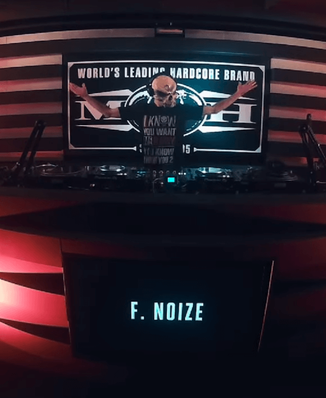 NYE Countdown set by F.Noize!