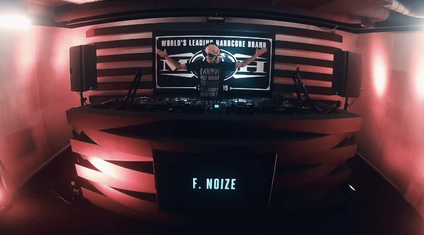NYE Countdown set by F.Noize!