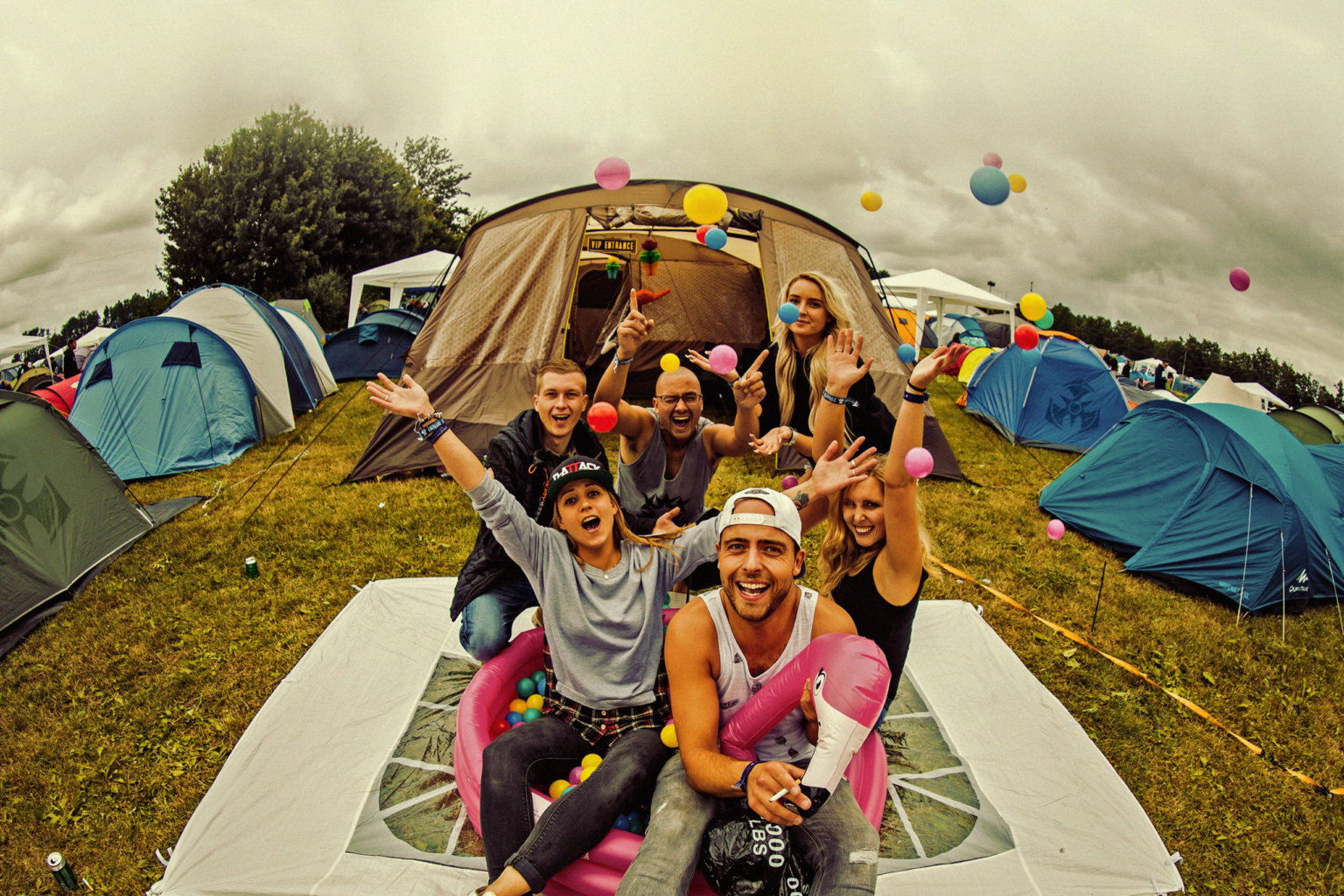 Dominator camping & hotel pakketten zijn nu beschikbaar!