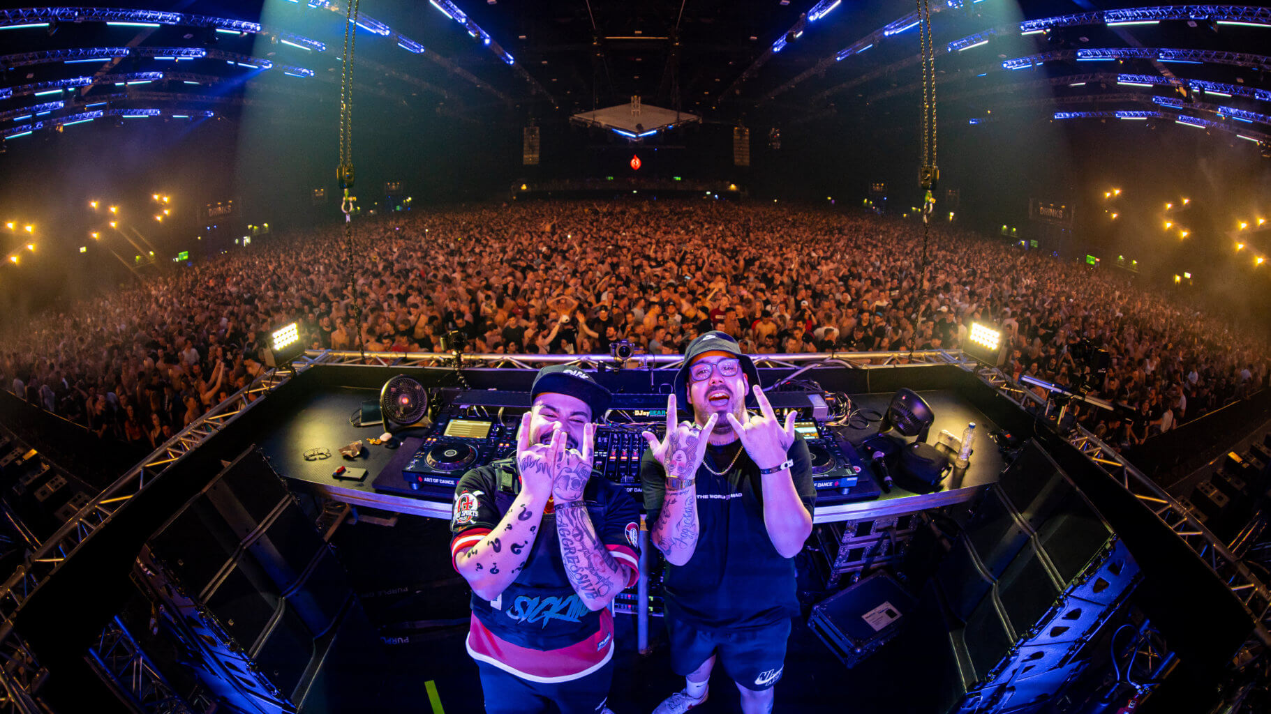 Bekijk de set van THE GANG Live op Supremacy 2021 nu!