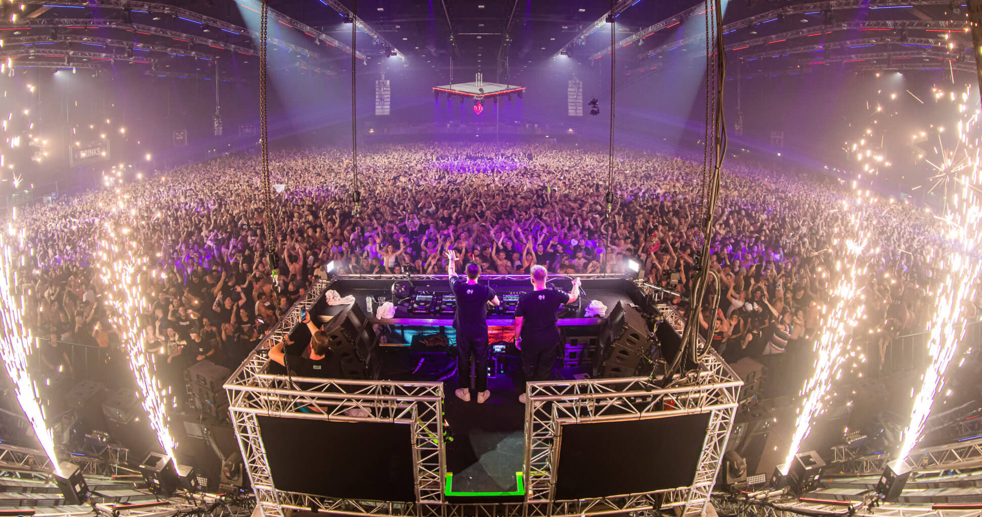 Check nu de Warface en D-Sturb present ‘SYNCHRONISED’ set op Supremacy!