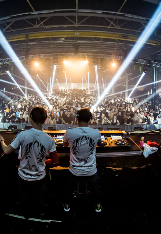 Listen to the sets of Soulblast and Basspunkz