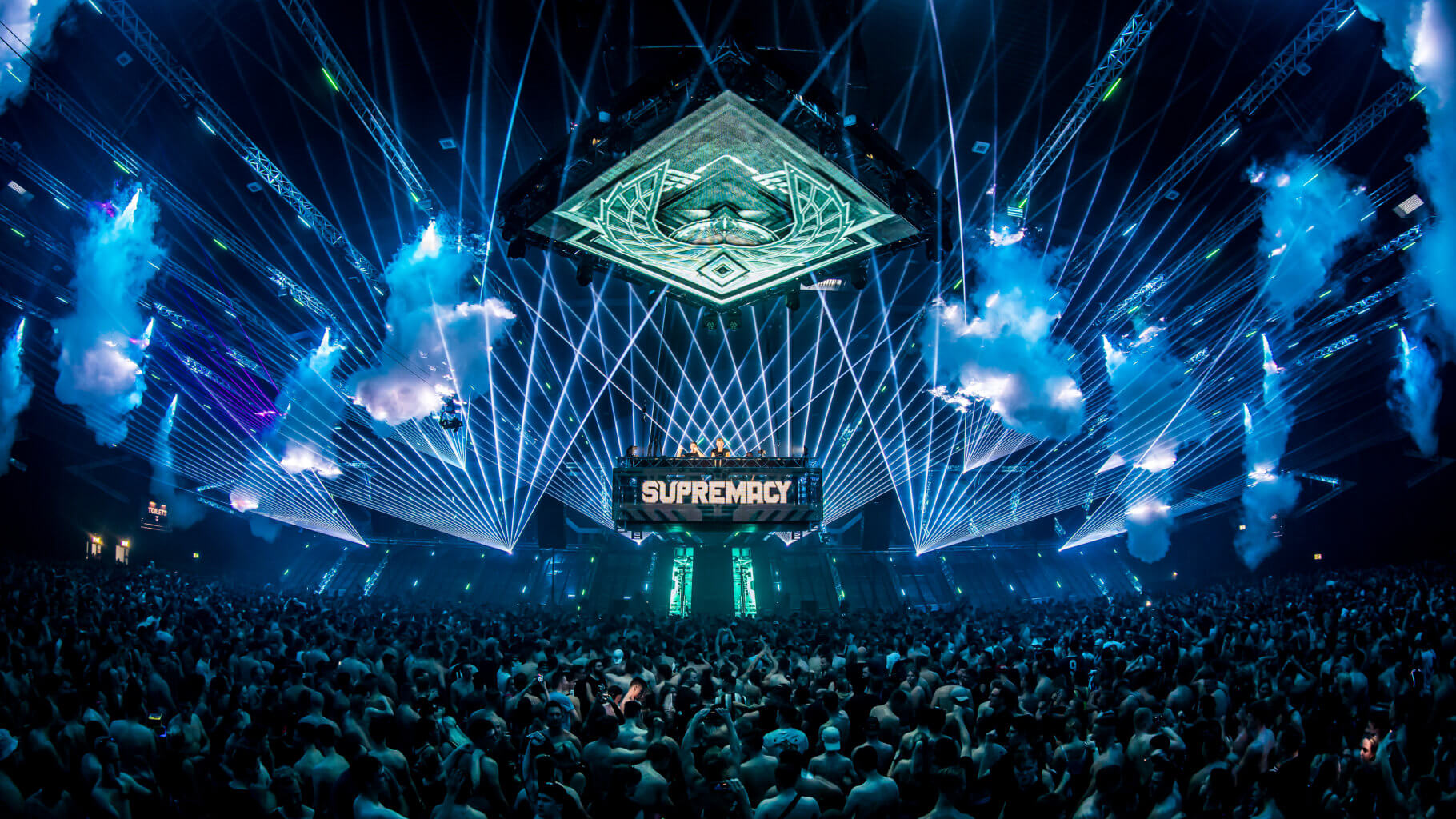 Pre-order de nieuwe Supremacy 2022 CD en merchandise items