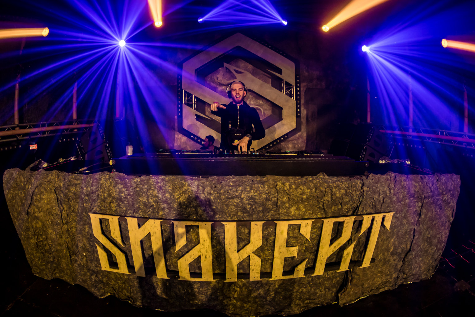 Watch the official Snakepit Anthem ‘Vicious Vipers’ here!