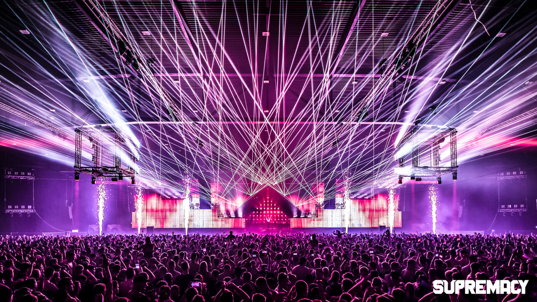 Check de timetable voor Supremacy 2023 hier!