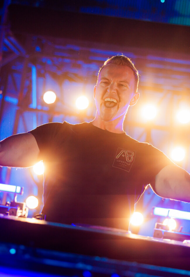 Physika op Supremacy 2023